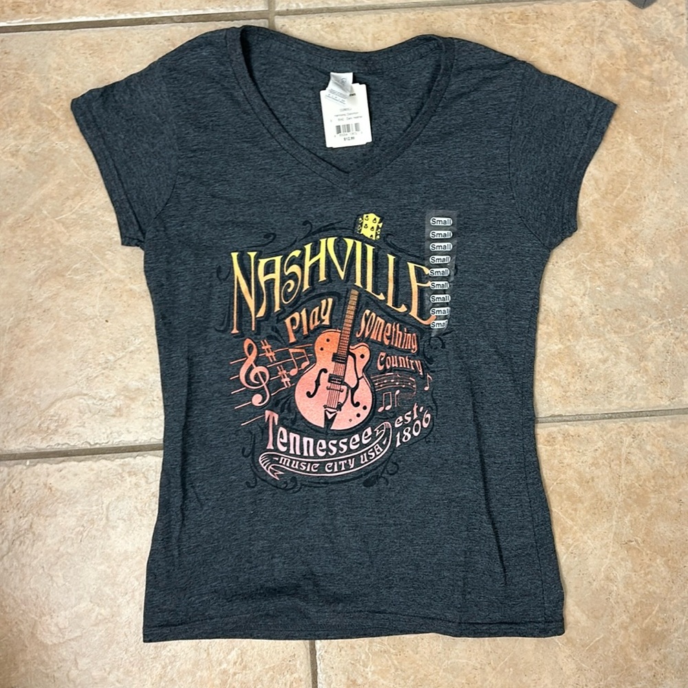 Hudson News Nashville Tennessee Grey Women’s/Girls Shirt